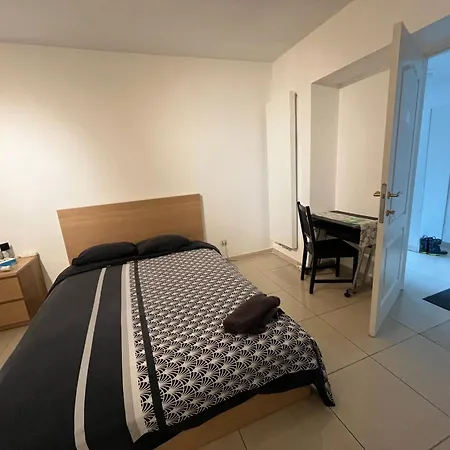 Chambre/ Maison /